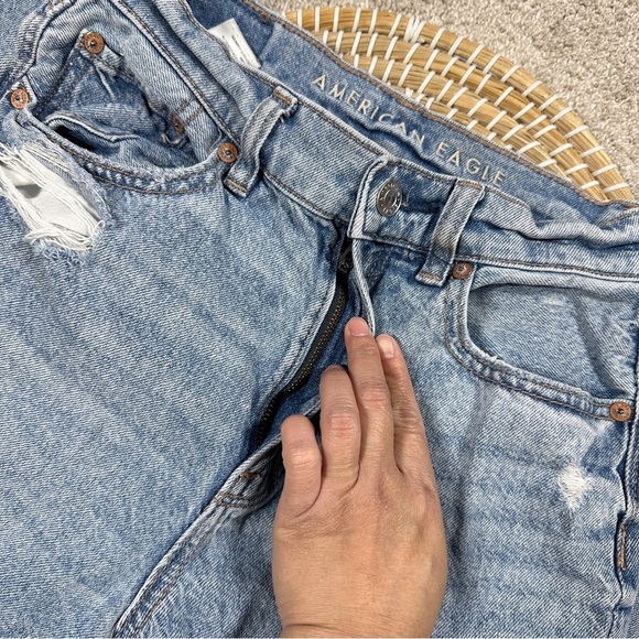 American Eagle Strigid Ripped Highest Waist Rise Baggy Straight Jeans 0 Short - Picture 9 of 15